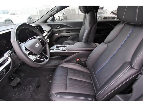 New 2026 Cadillac Lyriq Sport AWD/4WD image 6