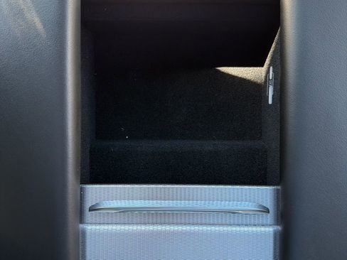 Used 2023 Jeep Grand Wagoneer Series III w/ Rear-Seat Entertainment Group image 68