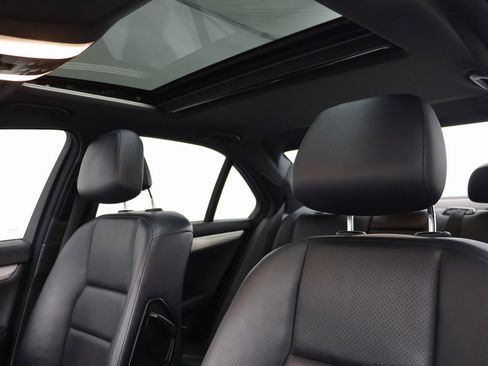 Used 2014 Mercedes-Benz C 250 Sedan image 12