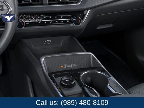 New 2026 Chevrolet Equinox LT w/ Convenience Package II image 24