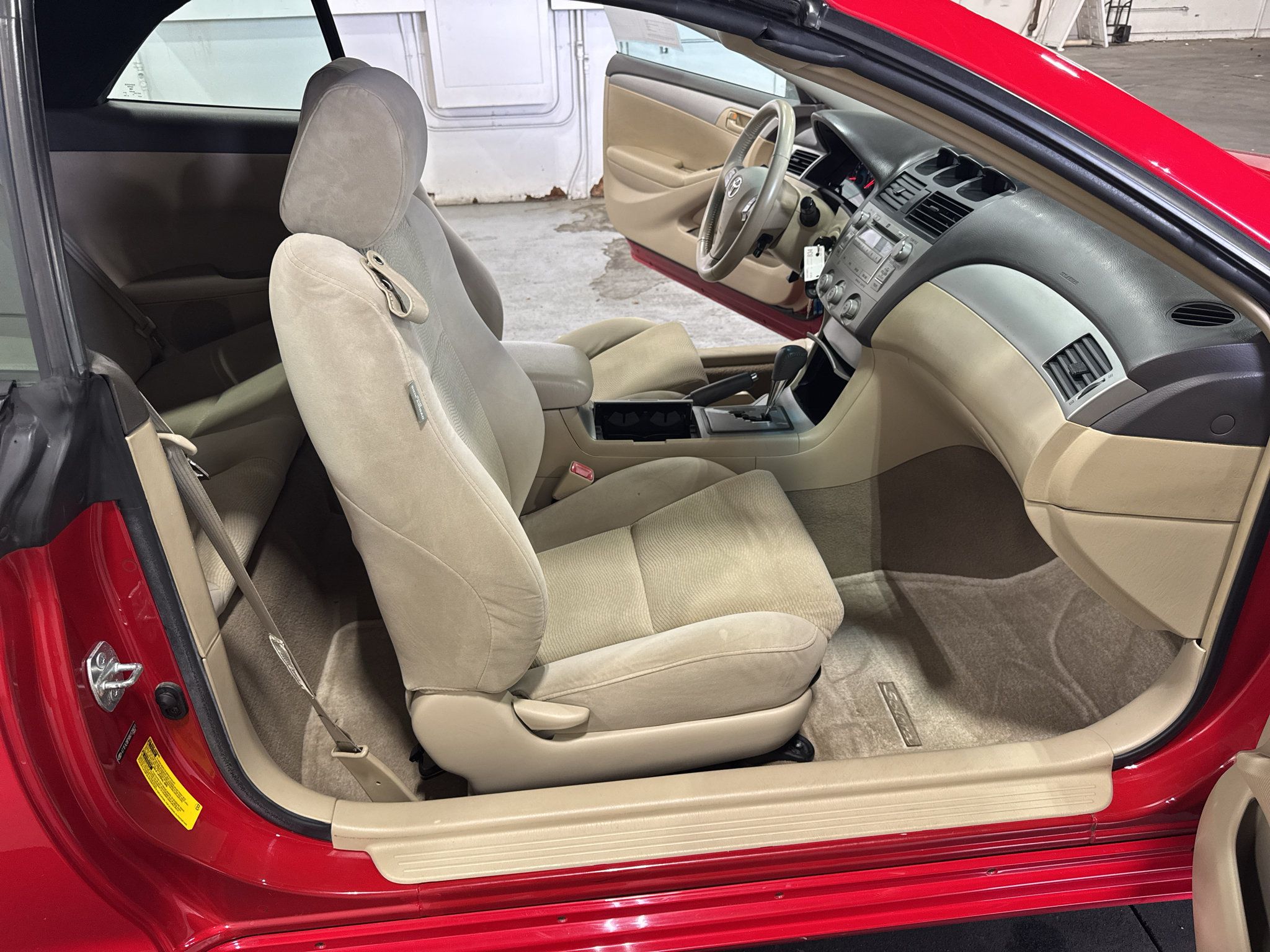 Used 2008 Toyota Solara SE FWD image 34