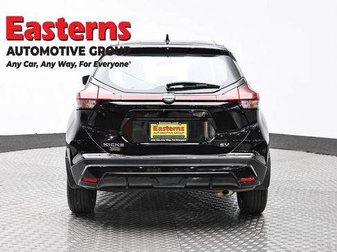 Used 2023 Nissan Kicks SV FWD image 6