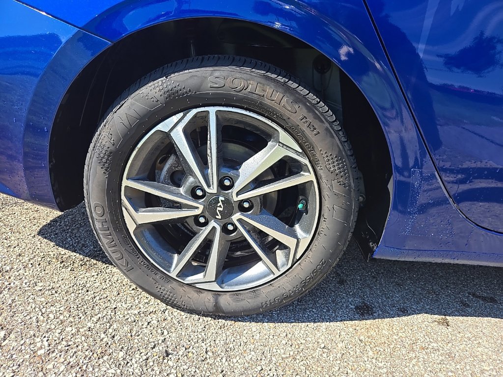 Certified 2024 Kia Forte LXS FWD image 10