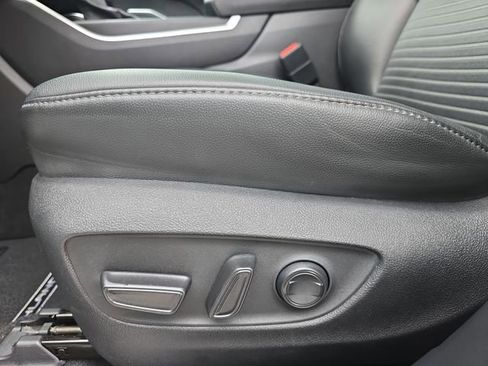 Used 2024 Toyota Highlander XSE image 30