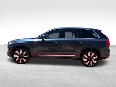 Used 2023 Volvo XC90 T8 Ultimate w/ Lounge Package AWD/4WD image 5