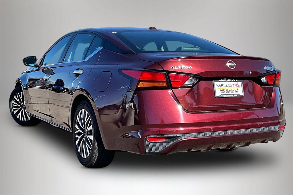 Used 2025 Nissan Altima 2.5 SV FWD image 4