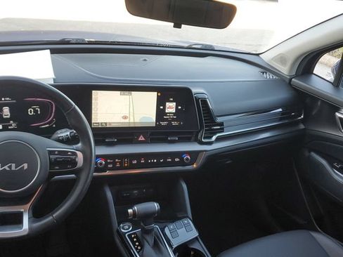 Certified 2023 Kia Sportage EX FWD image 14