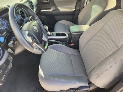 Used 2021 Toyota Tacoma SR5 w/ SR5 Appearance Package (SM) image 14