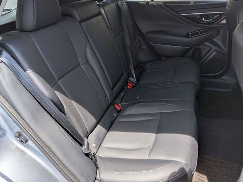 Used 2025 Subaru Outback Limited AWD/4WD image 36