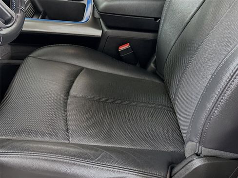 Used 2018 RAM 1500 Sport w/ Hydro Blue Sport Package image 12