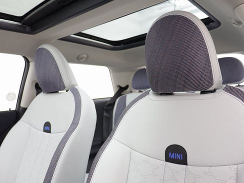 New 2026 MINI Cooper 2-Door Hardtop image 13