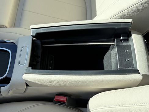 Certified 2025 Mercedes-Benz GLB 250 250 4MATIC image 30