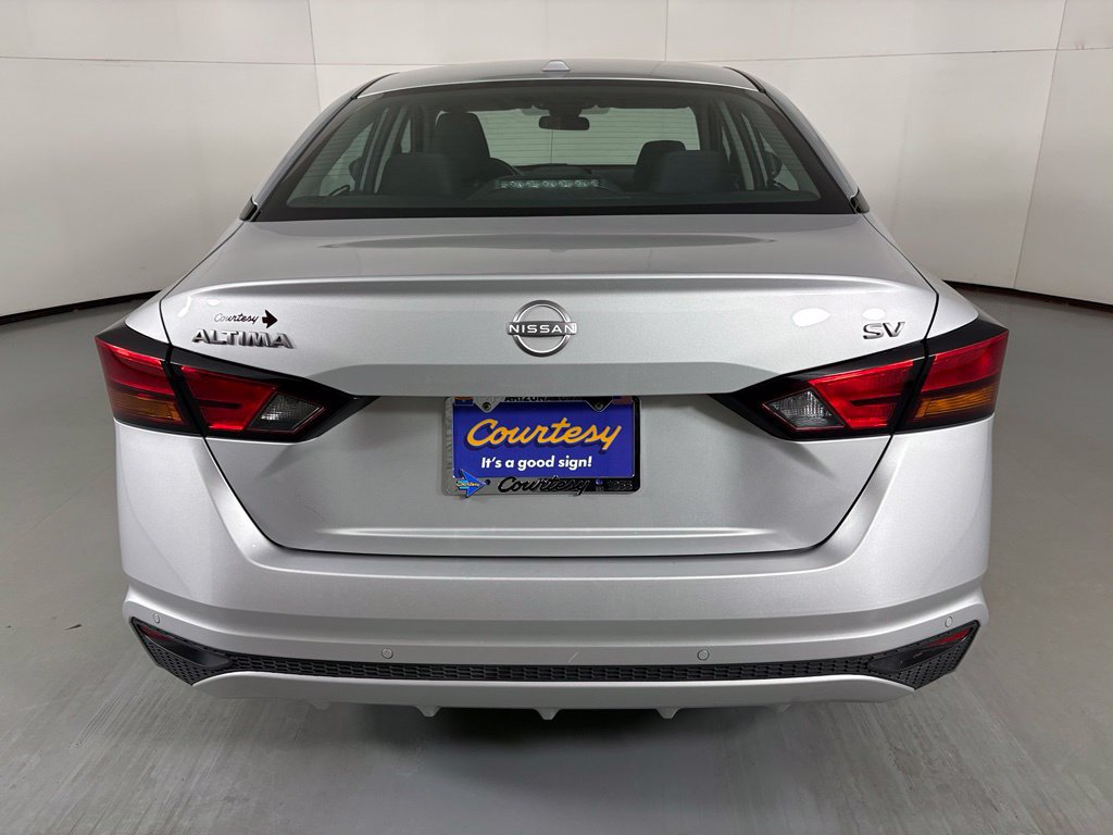Used 2024 Nissan Altima 2.5 SV FWD image 7