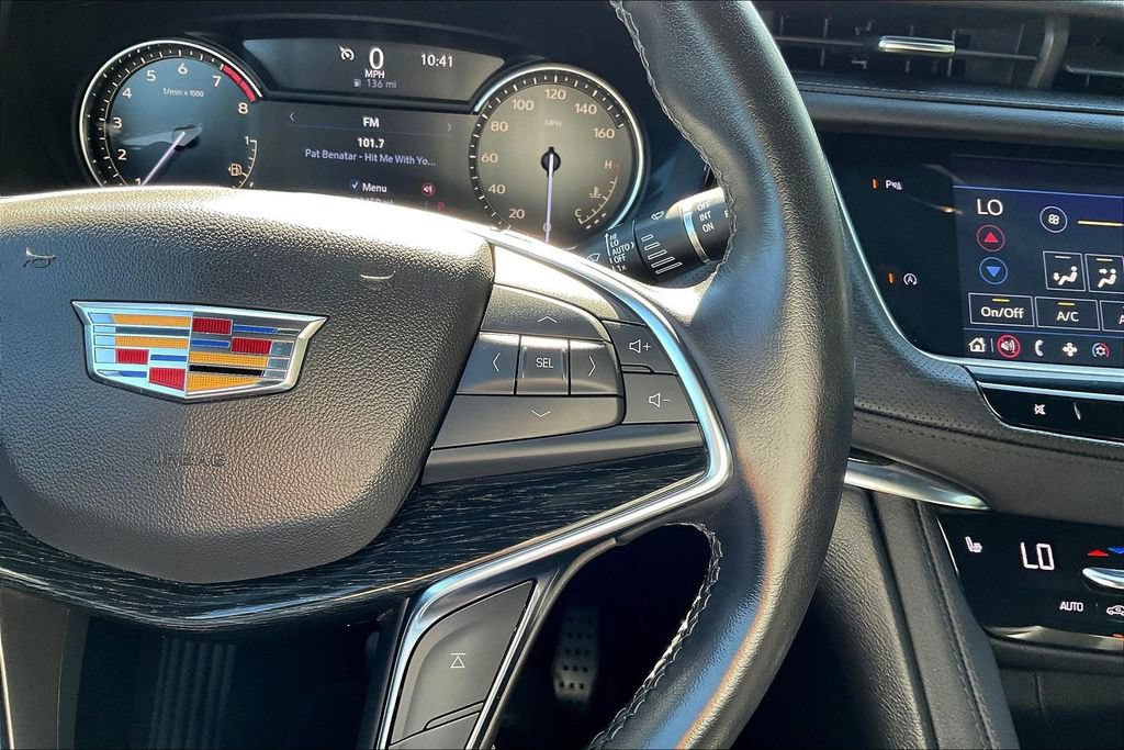 Used 2021 Cadillac XT5 Premium Luxury FWD image 15
