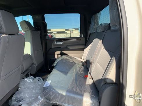 New 2026 GMC Sierra 2500 SLE image 25