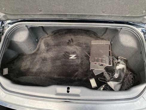 Used 2005 Nissan 350Z Touring RWD image 31