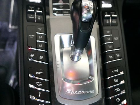 Used 2012 Porsche Panamera Turbo S image 29