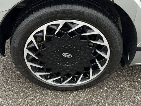 Used 2024 Hyundai Ioniq 5 Limited image 34