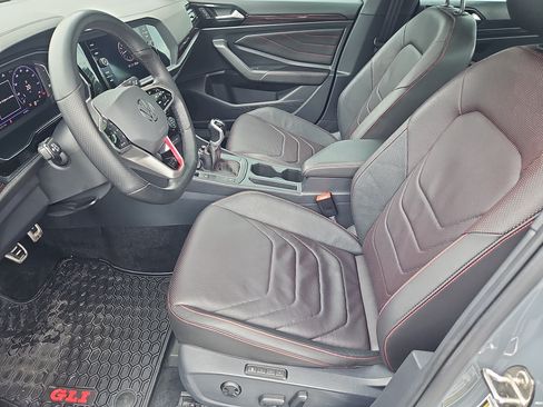 Certified 2023 Volkswagen Jetta GLI Autobahn FWD image 32