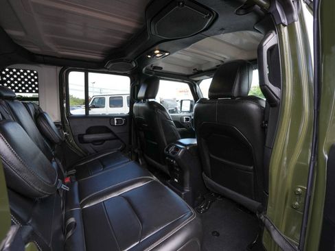 Used 2021 Jeep Wrangler Unlimited Sahara w/ Cold Weather Group AWD/4WD image 40