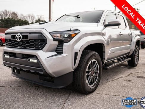 Certified 2024 Toyota Tacoma TRD Sport image 3