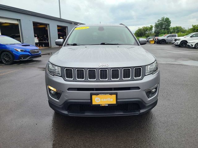 Used 2019 Jeep Compass Latitude w/ Cold Weather Group AWD/4WD image 3