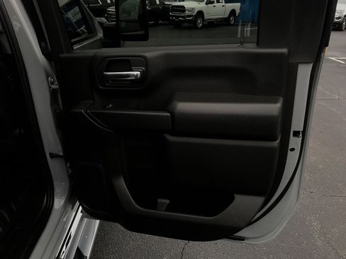 Used 2024 GMC Sierra 2500 Pro w/ Convenience Package image 29