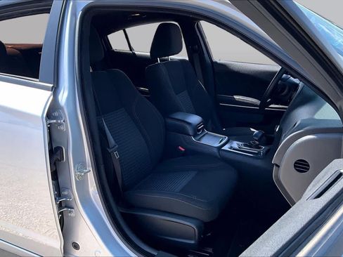 Used 2023 Dodge Charger SXT RWD image 9