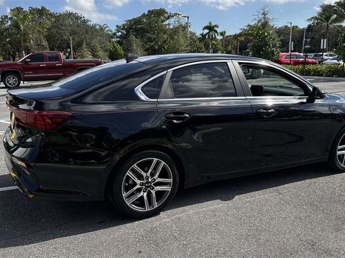 Used 2021 Kia Forte EX image 5