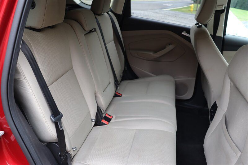Used 2019 Ford Escape SE AWD/4WD image 23