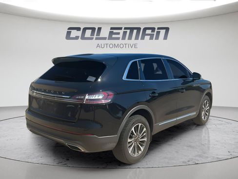 Used 2023 Lincoln Nautilus Reserve w/ Luxury Package AWD/4WD image 3
