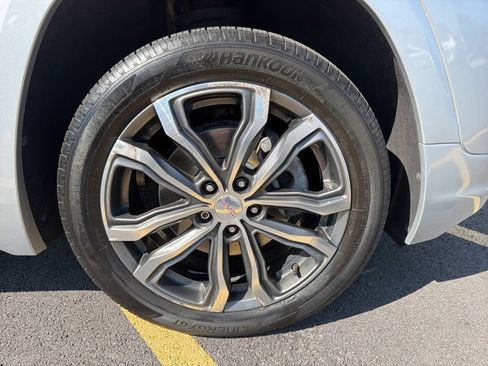 Used 2019 GMC Terrain Denali w/ Driver Alert Package II AWD/4WD image 20