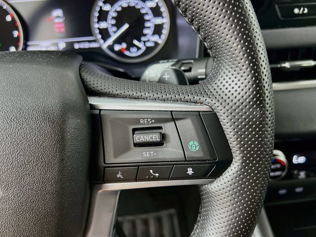 Used 2025 Mitsubishi Outlander SE FWD image 33