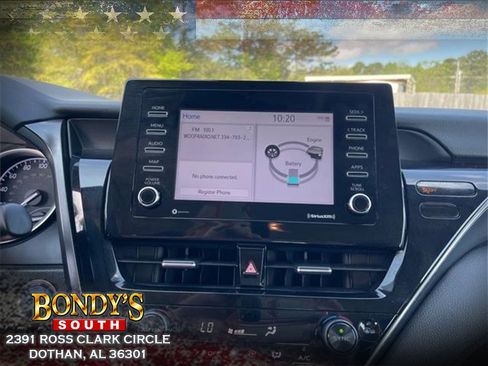 Used 2022 Toyota Camry LE image 5