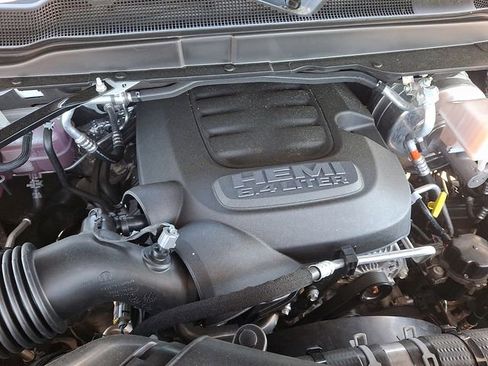 Used 2024 RAM 2500 Tradesman w/ Chrome Appearance Group AWD/4WD image 28