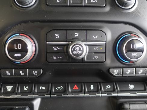 Used 2022 Chevrolet Silverado 3500 LTZ w/ LTZ Premium Package image 19