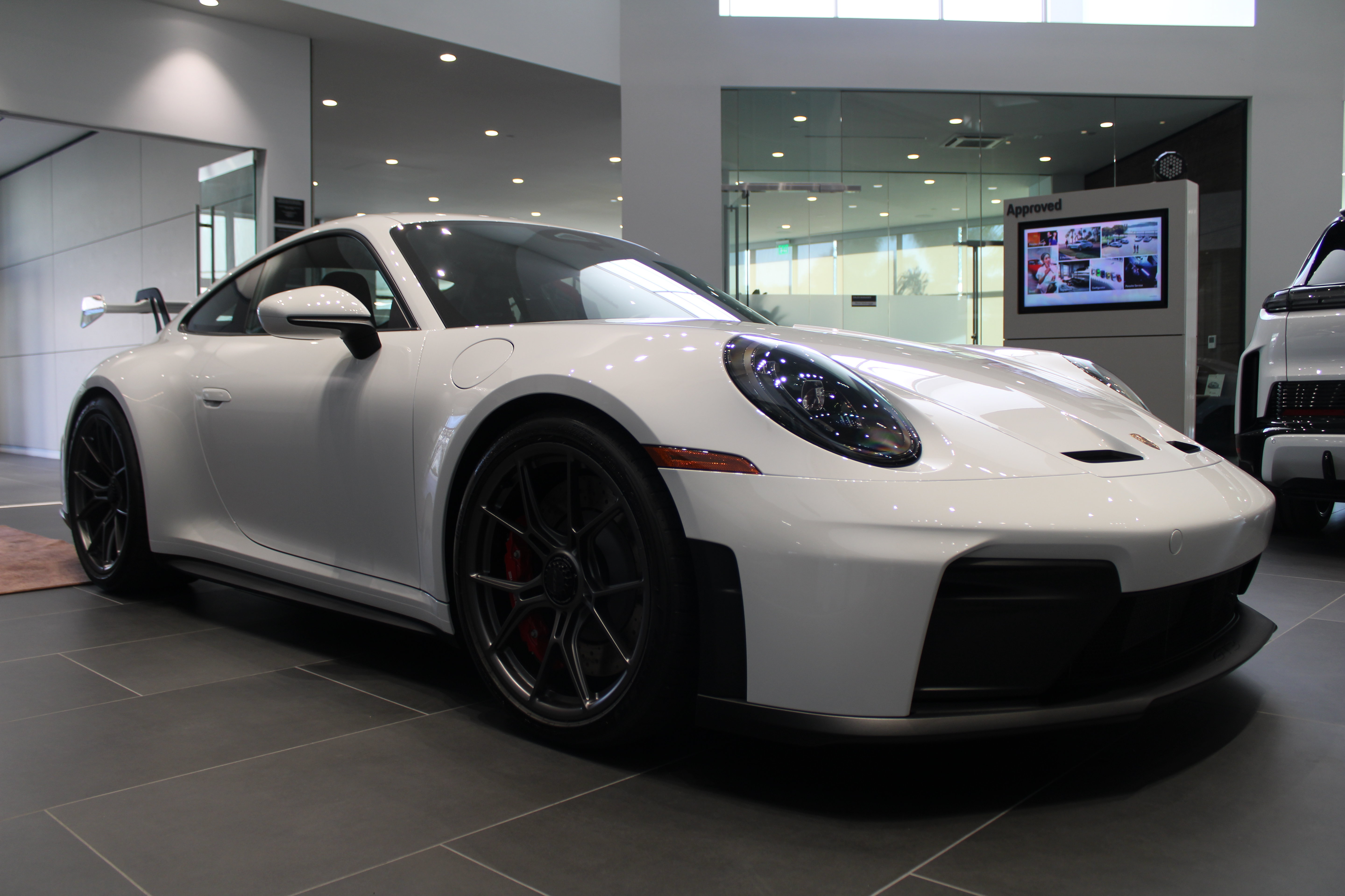 Used 2026 Porsche 911 GT3 RWD image 27