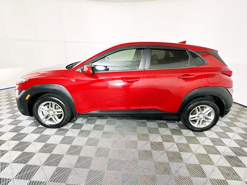 Used 2022 Hyundai Kona SE image 6