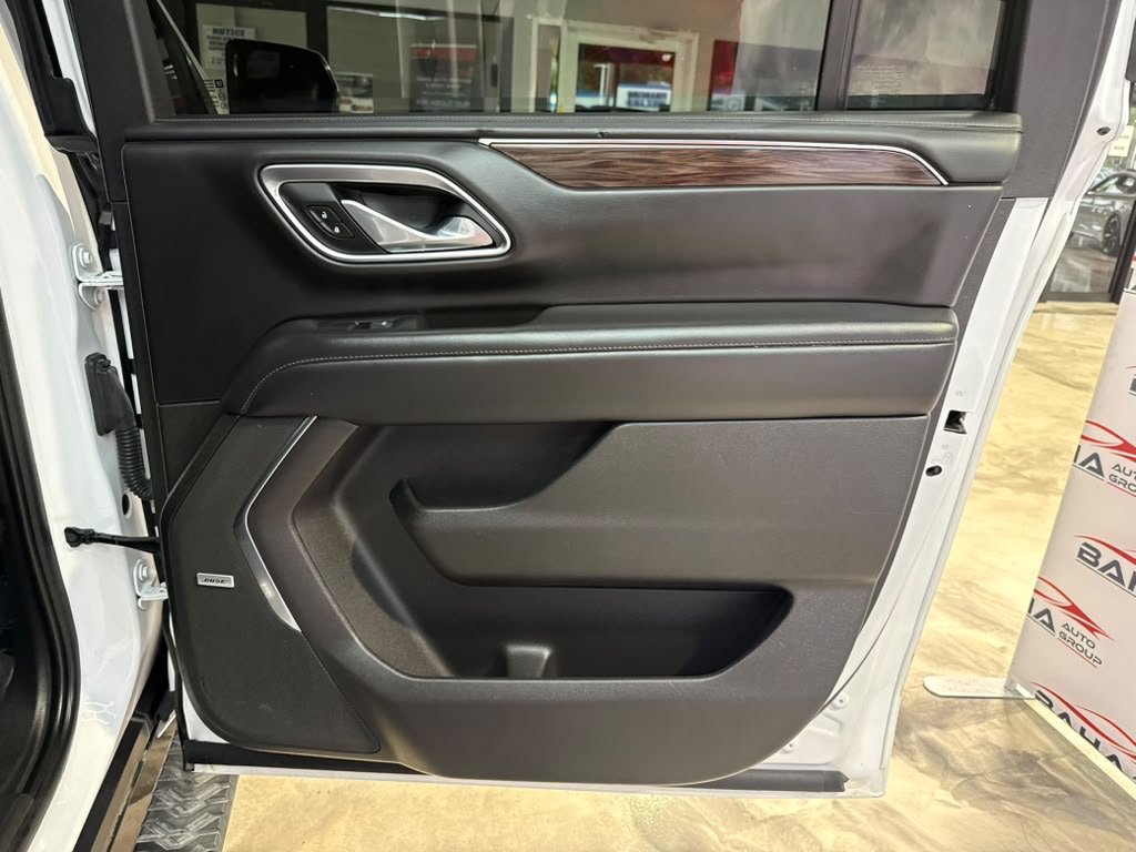 Used 2021 Chevrolet Suburban Z71 w/ Luxury Package AWD/4WD image 52