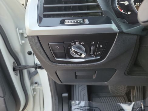 Used 2018 BMW X3 xDrive30i AWD/4WD image 26