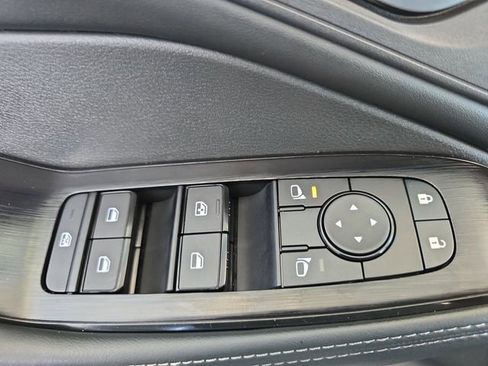 New 2026 Nissan Rogue SV image 30