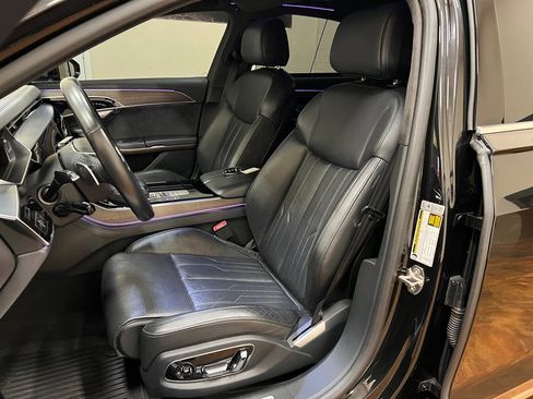 Used 2019 Audi A8 L 4.0T image 30