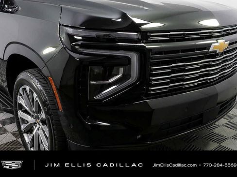 Used 2025 Chevrolet Tahoe High Country RWD image 38