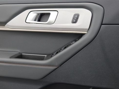 New 2026 Ford Explorer Active RWD image 29