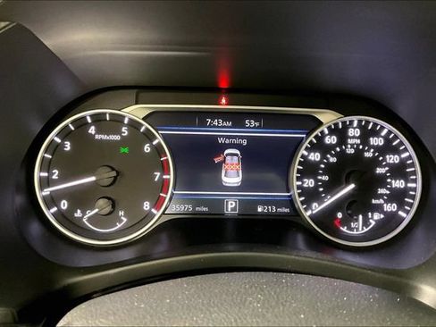 Used 2025 Nissan Sentra SR FWD image 12