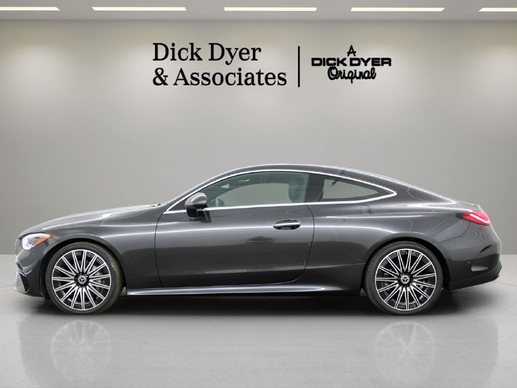 Used 2025 Mercedes-Benz CLE 300 4MATIC Coupe image 6