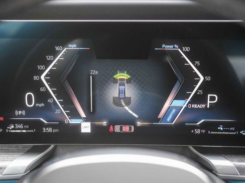 Used 2026 BMW 750e xDrive w/ Premium Package image 18