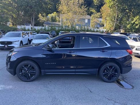 Used 2020 Chevrolet Equinox LT w/ Sport Edition image 6