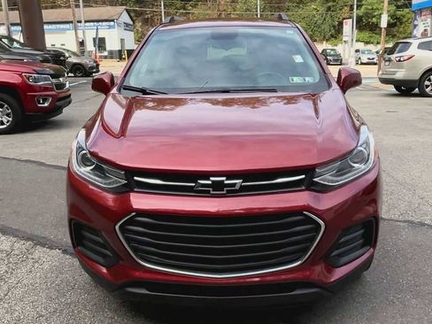Used 2021 Chevrolet Trax LT w/ Sport Edition image 3
