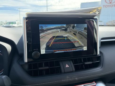 Used 2025 Toyota RAV4 LE image 34